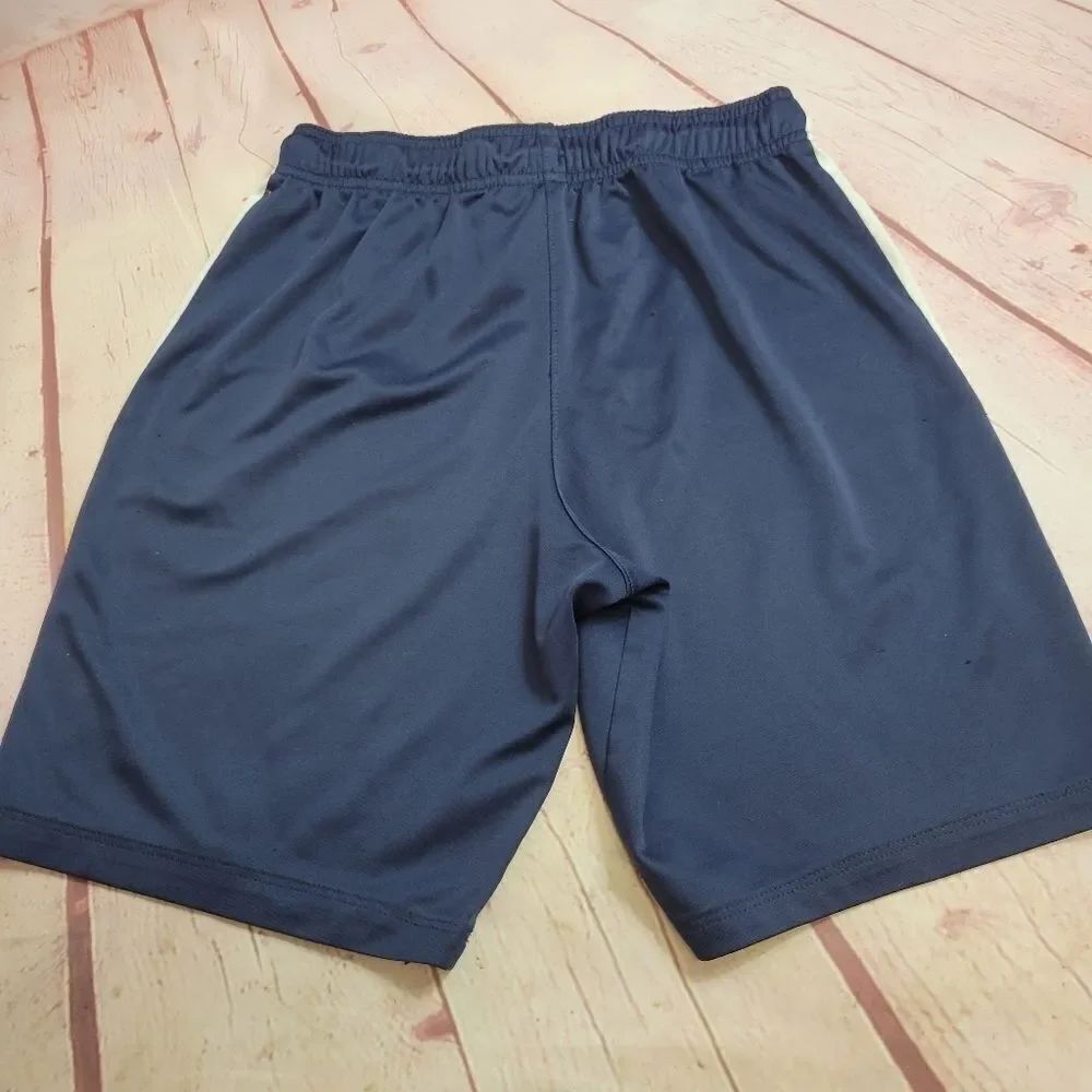Nike shorts S - Picture 4 of 5